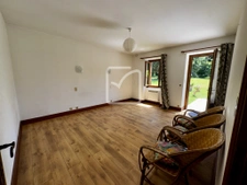 Propriété de caractère avec vaste maison 'pierre' et dépenda 2