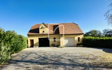 Un charmant ensemble immobilier à Concores :Vaste maison à p 1