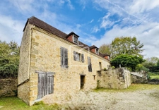 DEMEURE DE CARACTERE DOMINANT SARLAT avec dépendances et pis 8