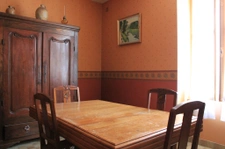 Charmante maison de village à rénover, située au coeur à Voun