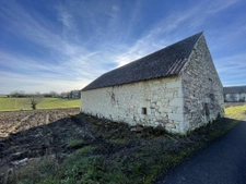 Grange en pierre avec beau potentiel - environnement campagn