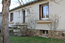 Charmante maison au centre de Vouneuil-sur-Vienne : Laissez 