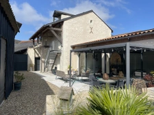 Authenticité et Charme à Saint-Gervais-les-Trois-Clochers