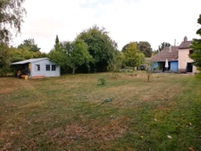 BELLE RENOVATION EN PIERRE ET POUTRES APPARENTES