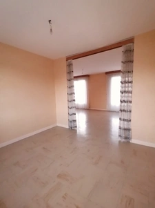 A SAISIR : MAISON SUR SOUS SOL A 10 MINUTES DU CENTRE VILLE 