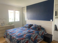 maison contemporaine alliant élégance et espace de vie