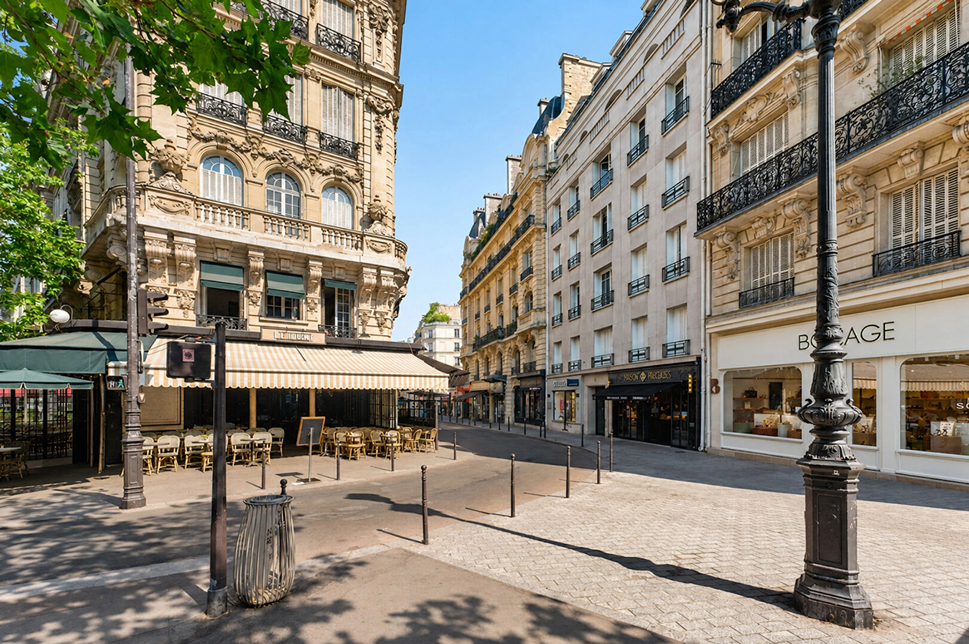 PARIS 17 - VILLIERS / LEVIS 2