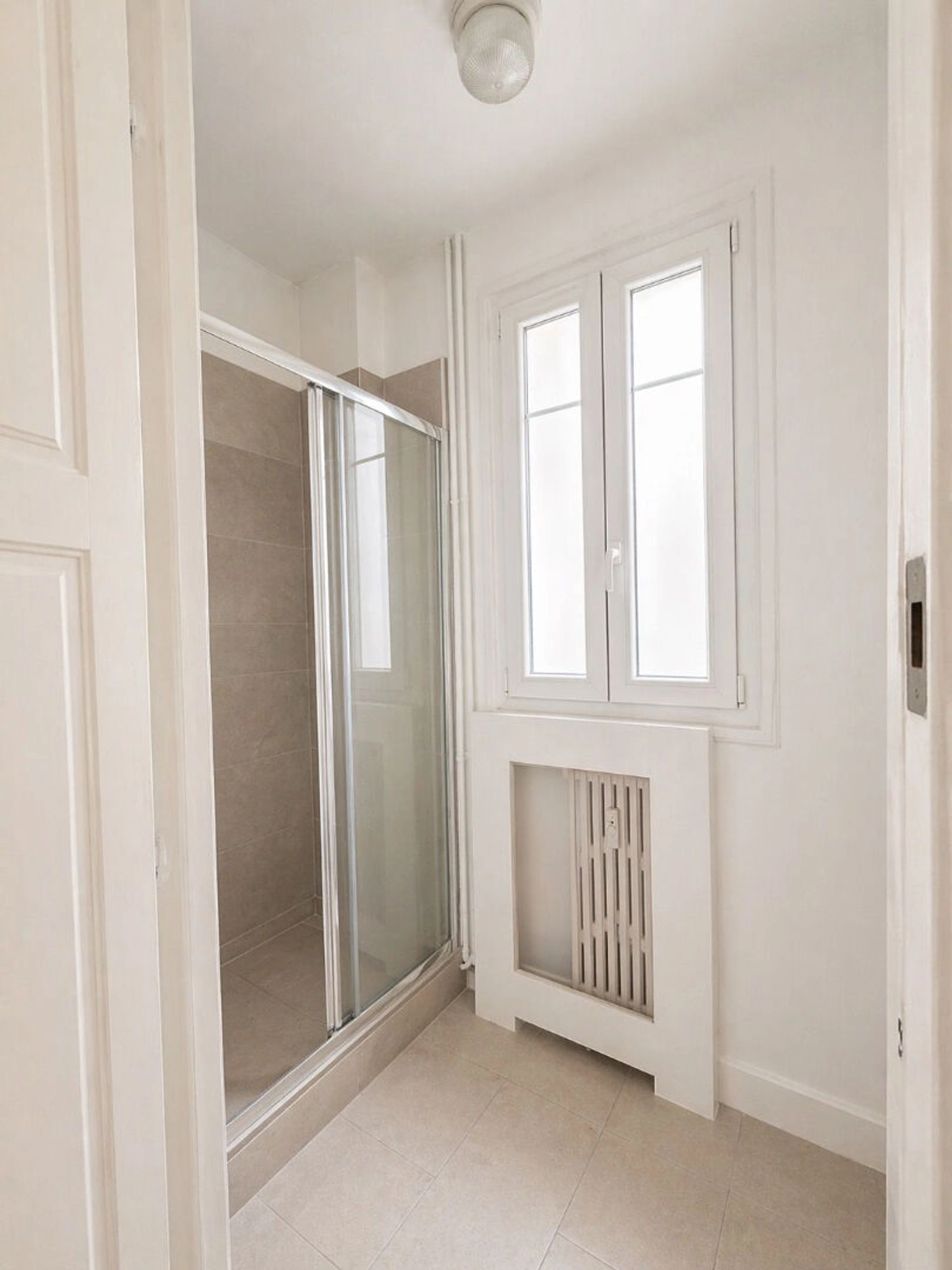 PARIS 17 - RUE DES RENAUDES 4