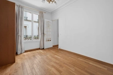 PARIS 17 - RUE DE COURCELLES 4