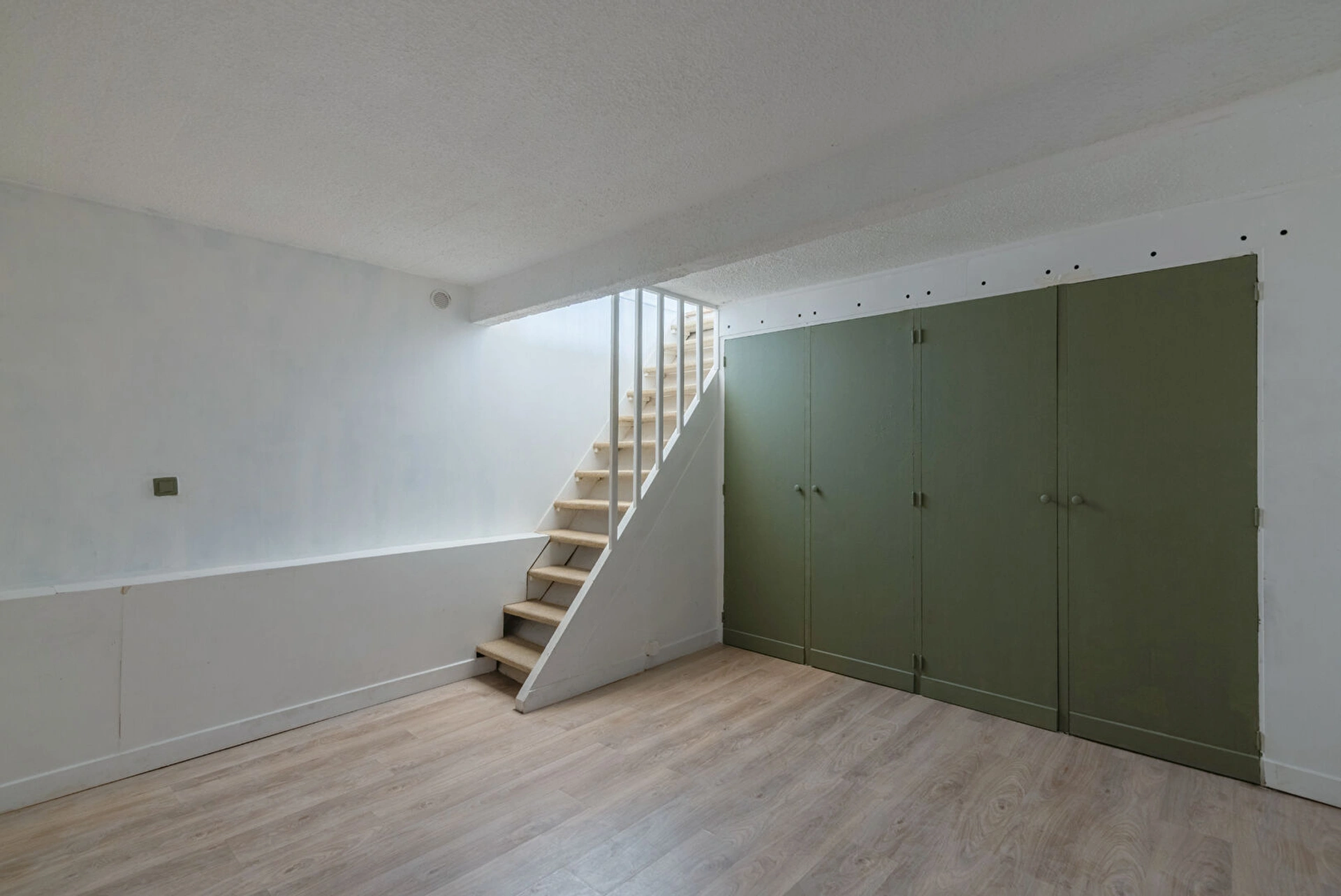 PARIS 17 - VILLA DES TERNES 10