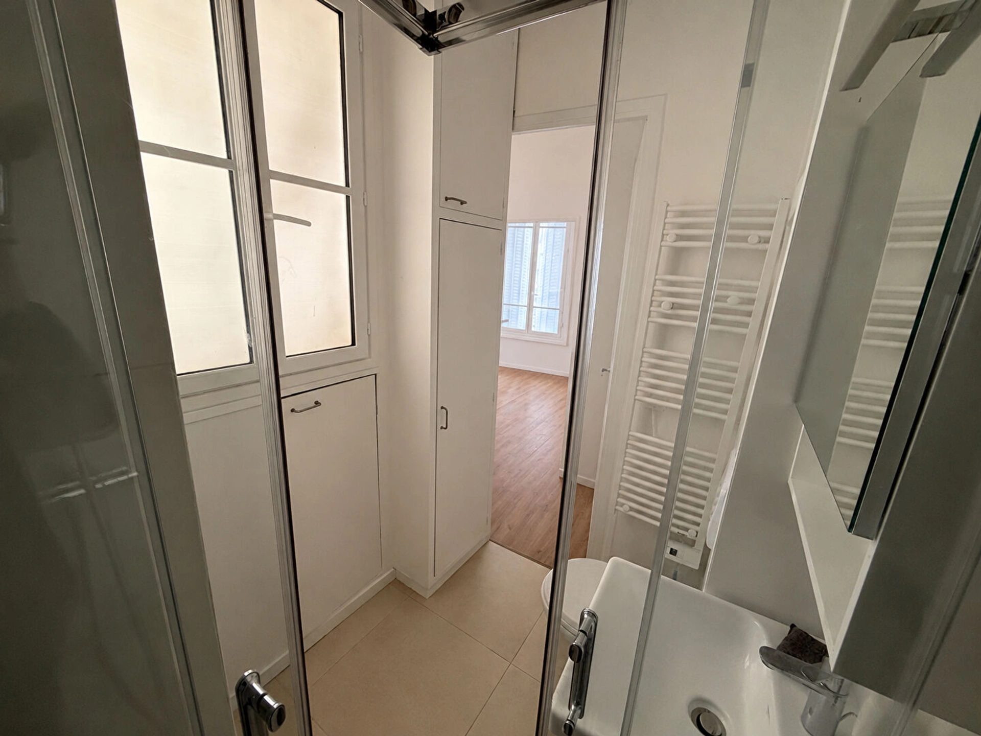PARIS 17- RUE LAUGIER 8