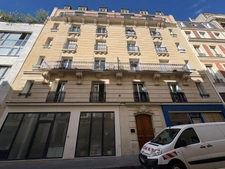 PARIS 9 - RUE LA FAYETTE 11
