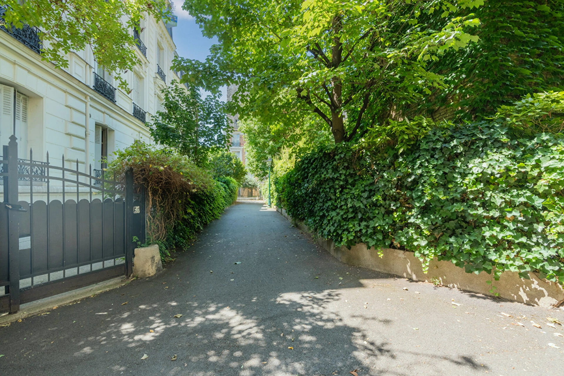 PARIS 17 - VILLA DES TERNES 12