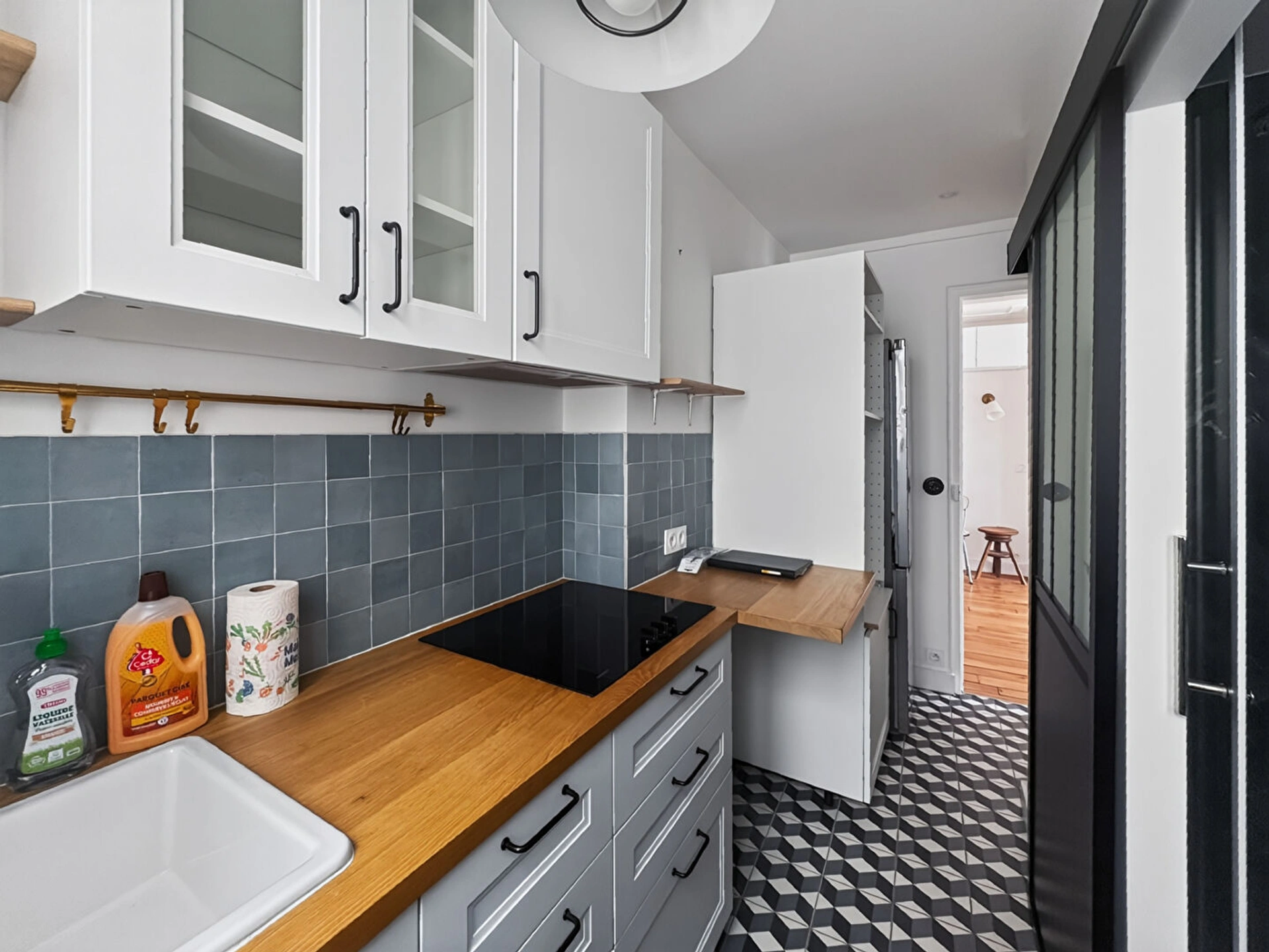 PARIS 17 - RUE PIERRE DEMOURS 5