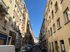 PARIS 9 - RUE LA FAYETTE 9