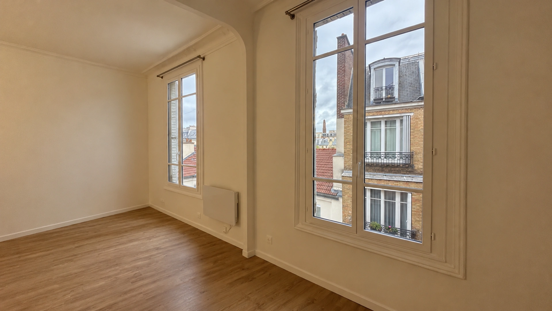 PARIS 17- RUE LAUGIER 1