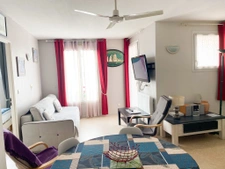 APPARTEMENT T2 AVEC TERRASSE ET PARKING AU PORT DE ROCHEFORT