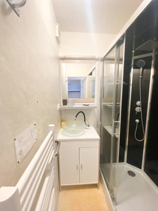 APPARTEMENT T2 AVEC TERRASSE ET PARKING AU PORT DE ROCHEFORT