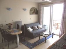 APPARTEMENT 2 PIECES AU PORT