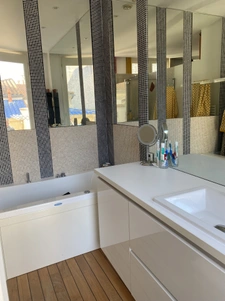 Maison de caractère avec garage et plateau aménageable en hy